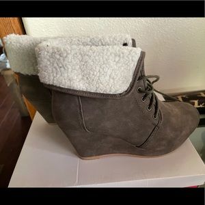 Brand new JustFab Genesis Booties